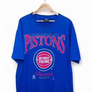 Detroit Pistons NBA Team Logo Spell Out T-Shirt (XL)